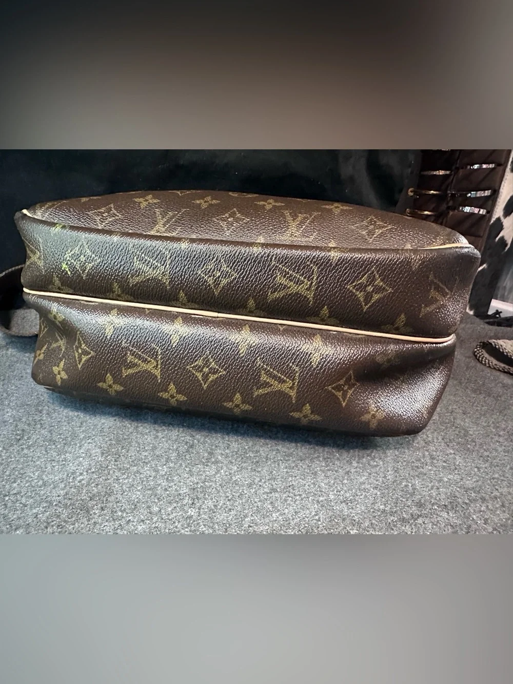 Louis Vuitton authentic louis